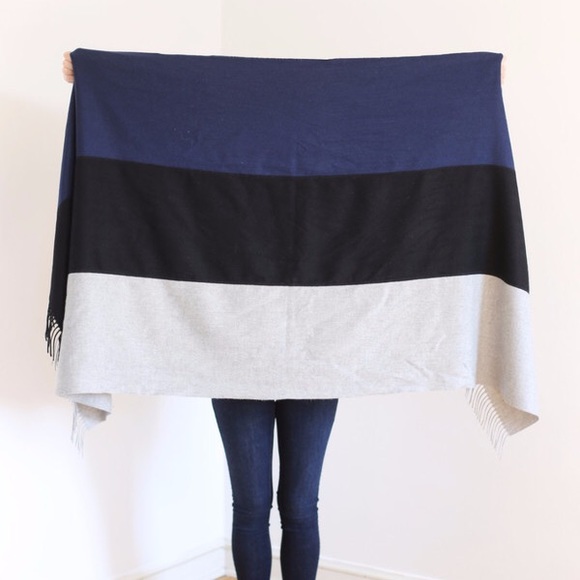 DONNI. | tri-color scarf - Picture 6 of 6